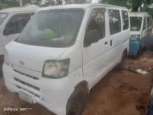 Daihatsu Hijet 2010 White