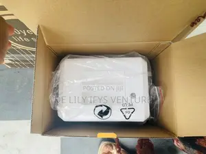 1kwh/300w Solar Generator Cola