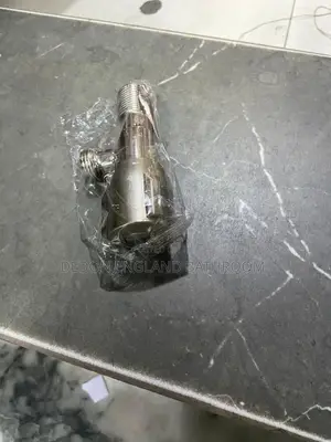 High Quality Angle Valve