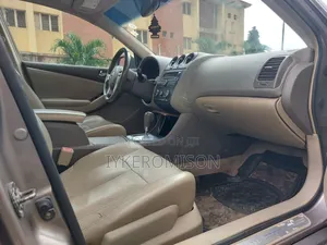 Nissan Altima 2.5 2008 Brown