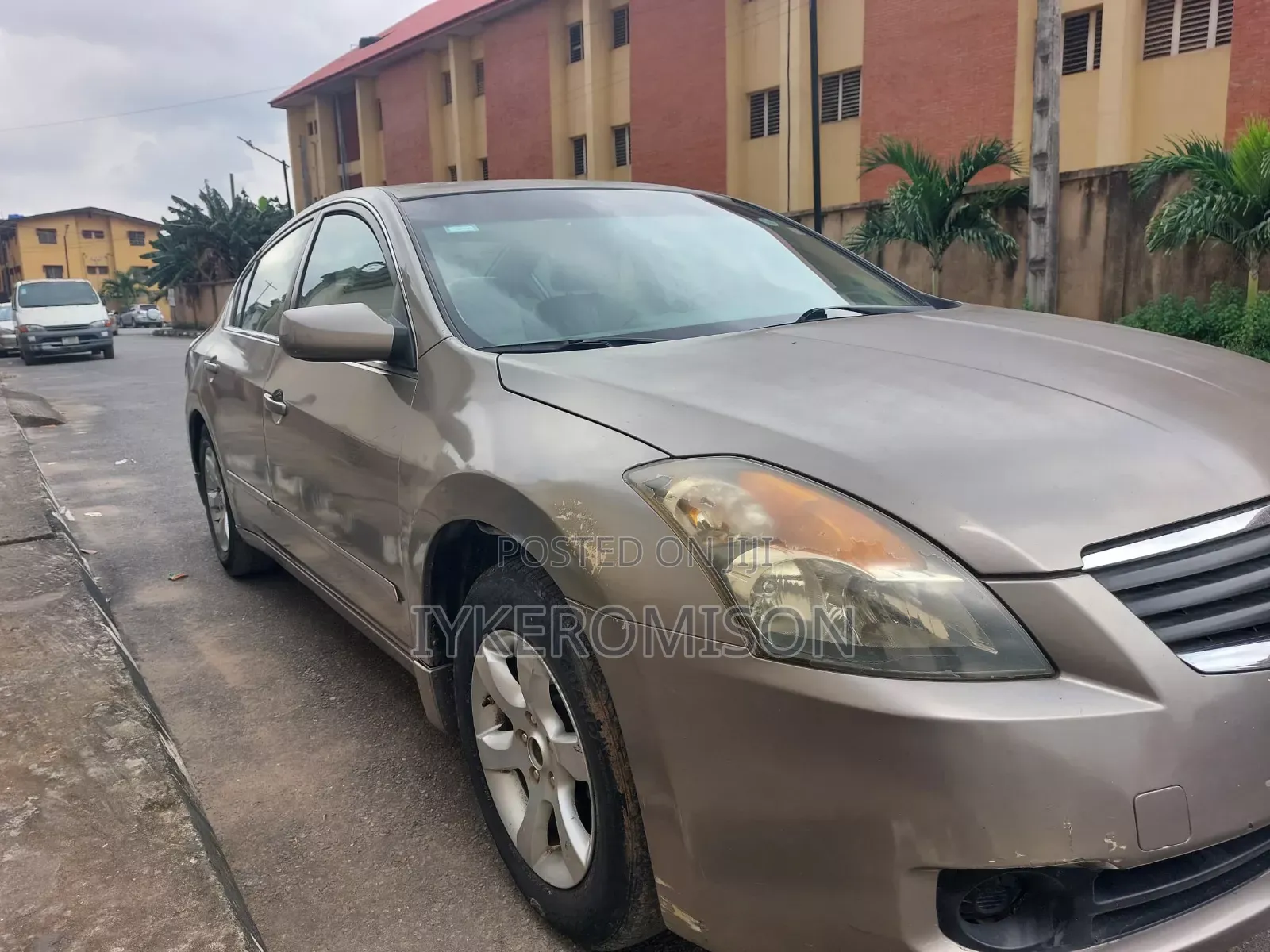 Nissan Altima 2.5 2008 Brown