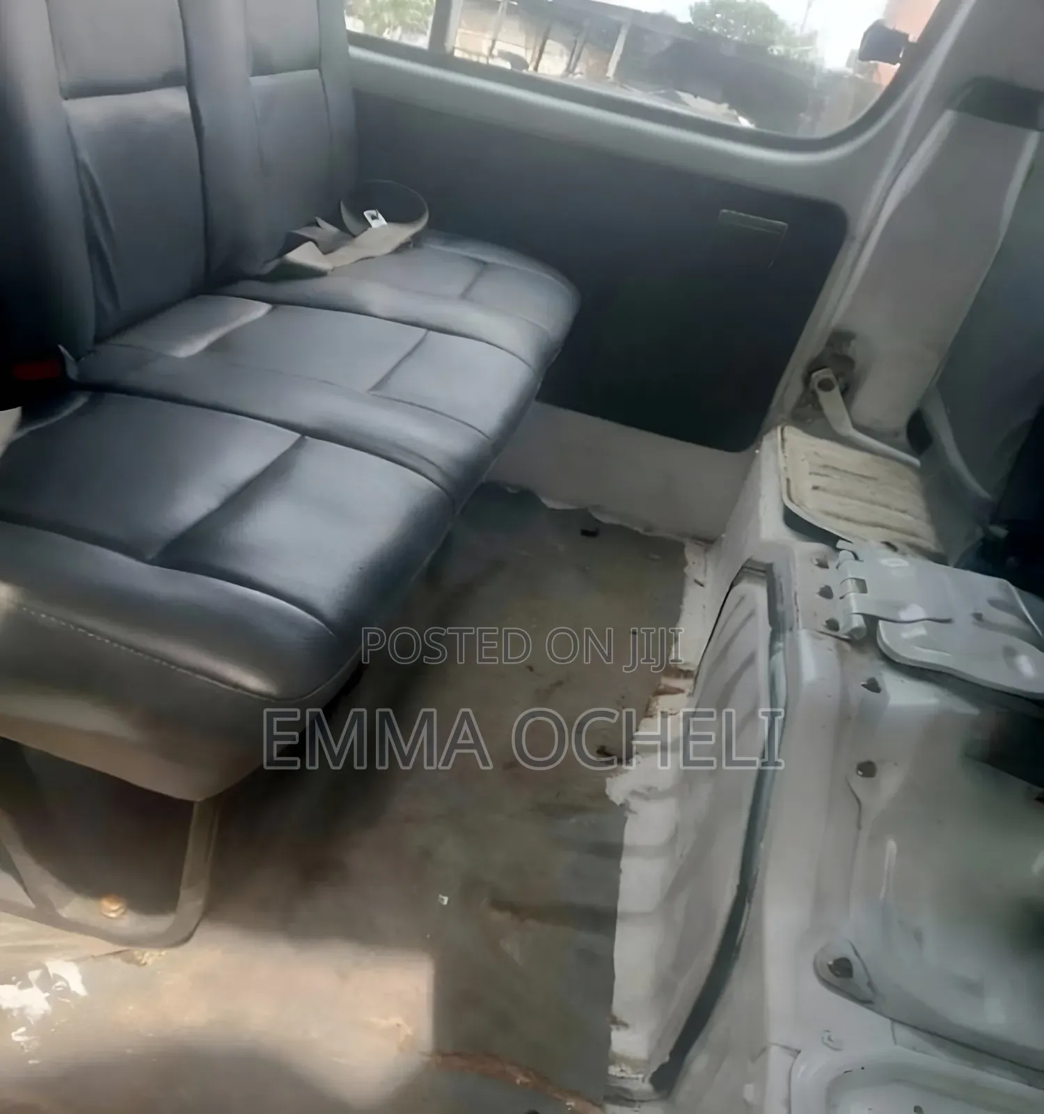 Toyota HiAce 2004 White