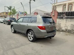 Toyota Highlander 4x4 2008 Green