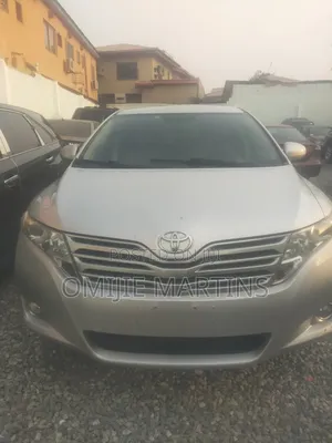 Toyota Venza 2010 Silver