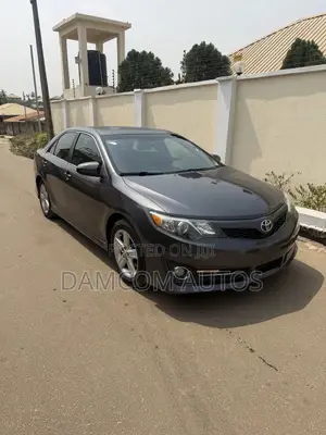 Toyota Camry 2012 Gray