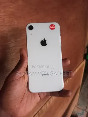 Apple iPhone XR 64 GB White