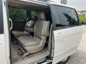 Toyota Sienna XLE Limited 2005 White