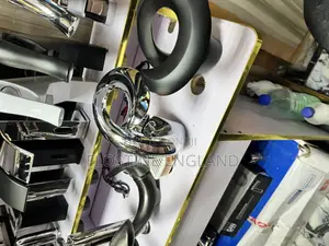 Curved Basin Faucet