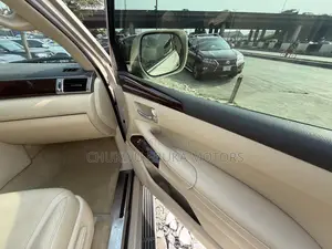 Lexus LX 570 AWD 2015 Gold