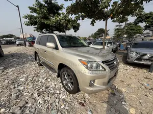 Lexus LX 570 AWD 2015 Gold