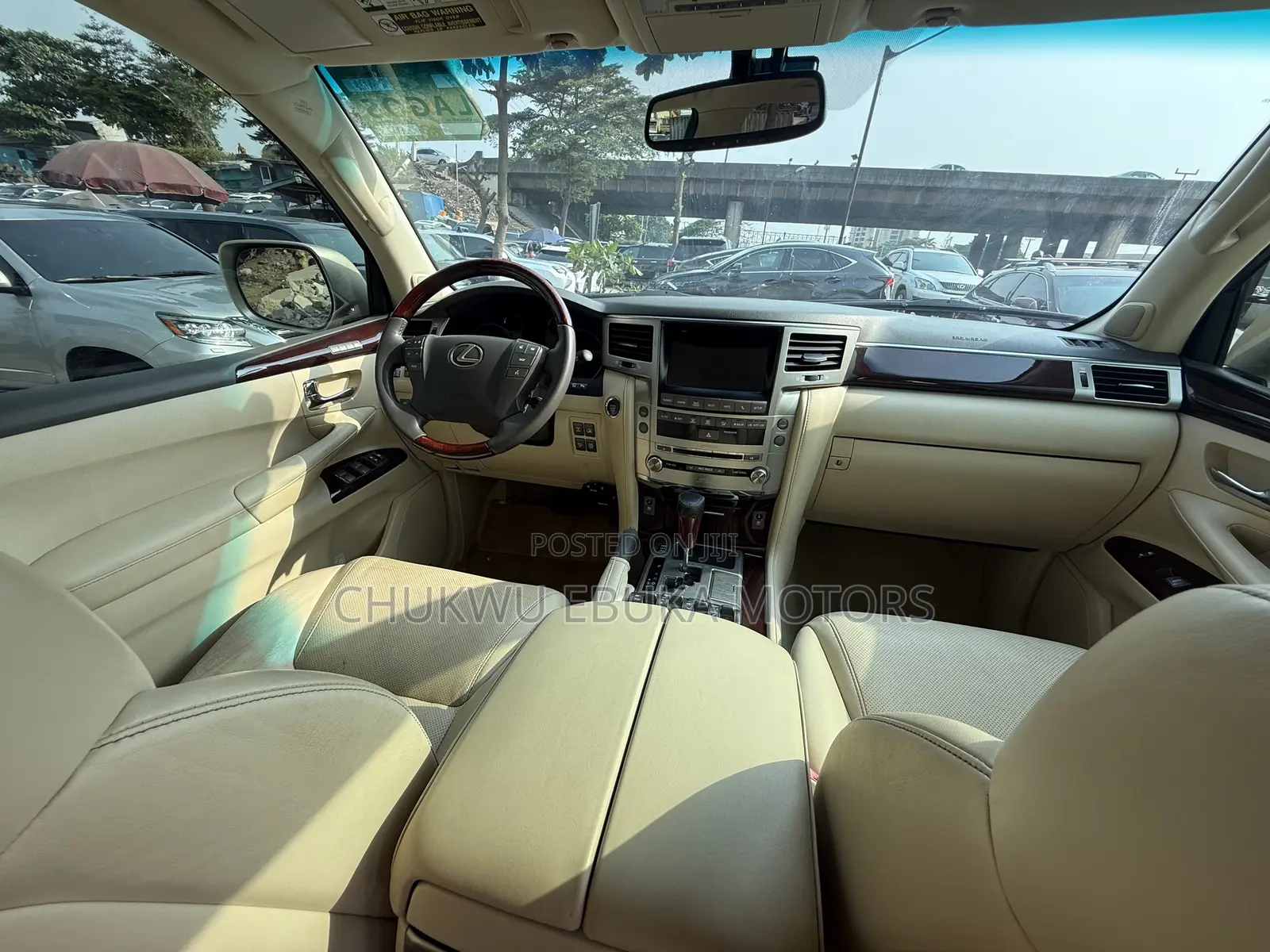 Lexus LX 570 AWD 2015 Gold