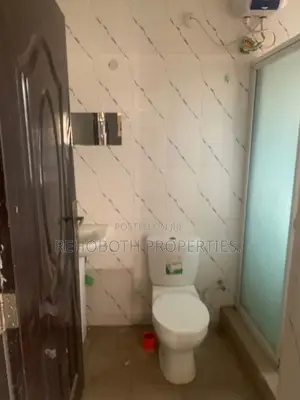 3bdrm Apartment in Bee Shop, Akala Express for rent