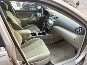 Toyota Camry 2.4 LE 2008 Gold