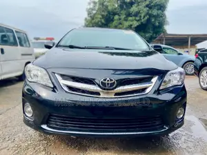 Toyota Corolla 2012 Black