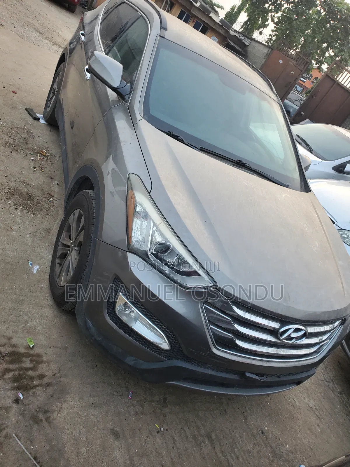 Hyundai Santa Fe 2012 Gray