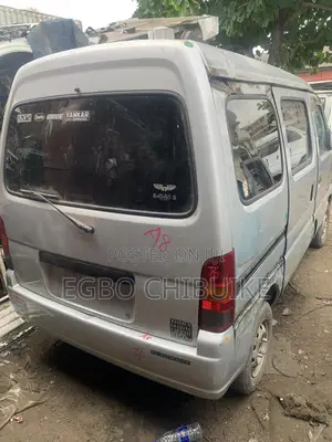 Suzuki Every 2010 Silver