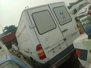 Mercedes-Benz Sprinter 2004 White