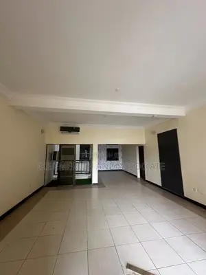 3bdrm Block of Flats in Maitama for rent