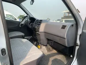 Toyota Grand HiAce 2005 Silver