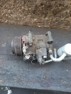 Toyota Sienna 2010 Model a/C Compressor
