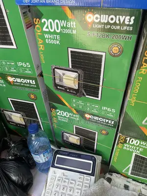 Ultra-Bright Solar Flood Light With Remote Control 200w