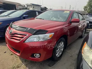 Toyota Camry LE 4dr Sedan (2.5L 4cyl 6A) 2011 Red