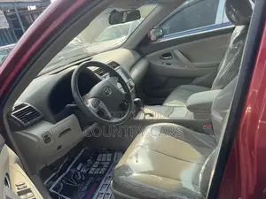 Toyota Camry LE 4dr Sedan (2.5L 4cyl 6A) 2011 Red