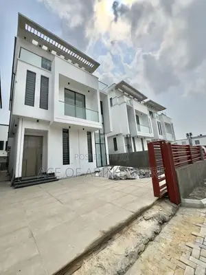 5bdrm Duplex in Chevron Estate for sale