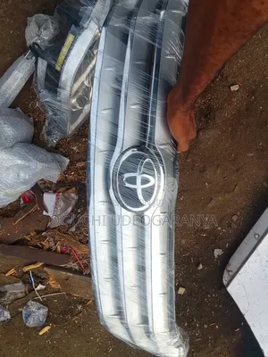 Front Grille for Toyota Avalon 2006