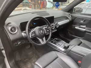 Mercedes-Benz GLB-Class GLB 250 4MATIC 2021 Gray