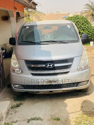 Hyundai Starex 2010