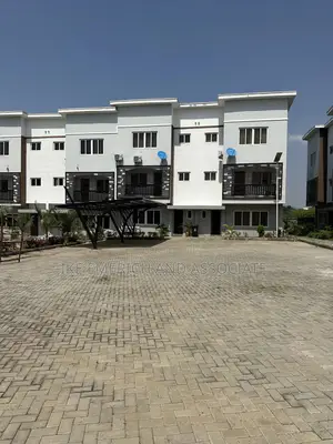 4bdrm Duplex in Durumi for sale