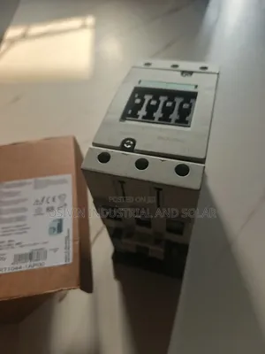 Siemens 3rt 1044 -1poo 3pole 30kw Contactor 220v