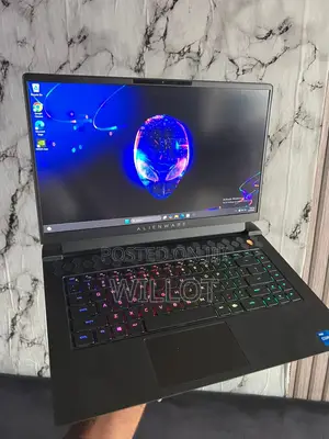 New Laptop Alienware M15 R3 16GB Intel Core I7 SSD 1T