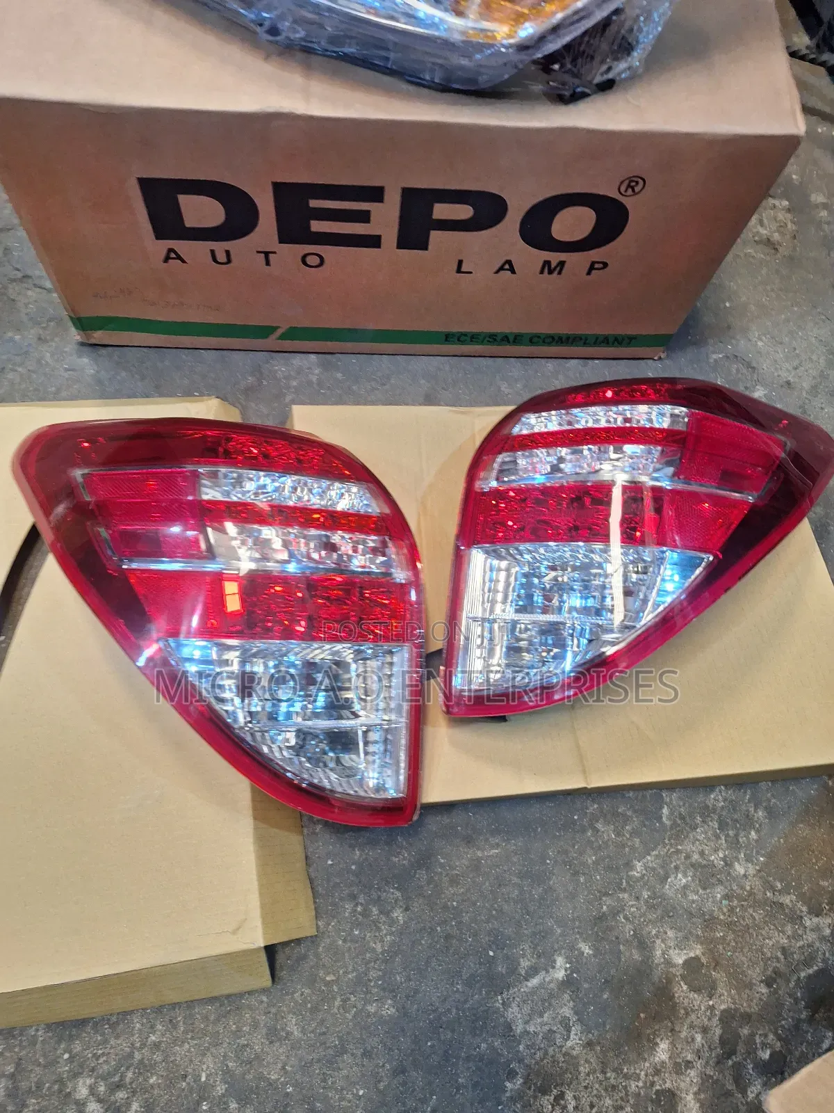 Rearlight Rav4 2012 Set Original