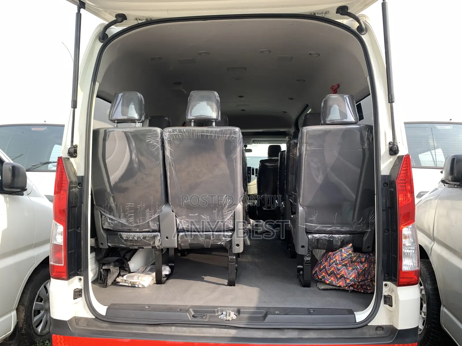 Toyota HiAce 2023 White
