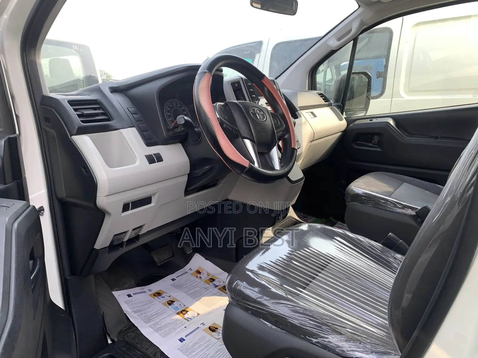 Toyota HiAce 2023 White