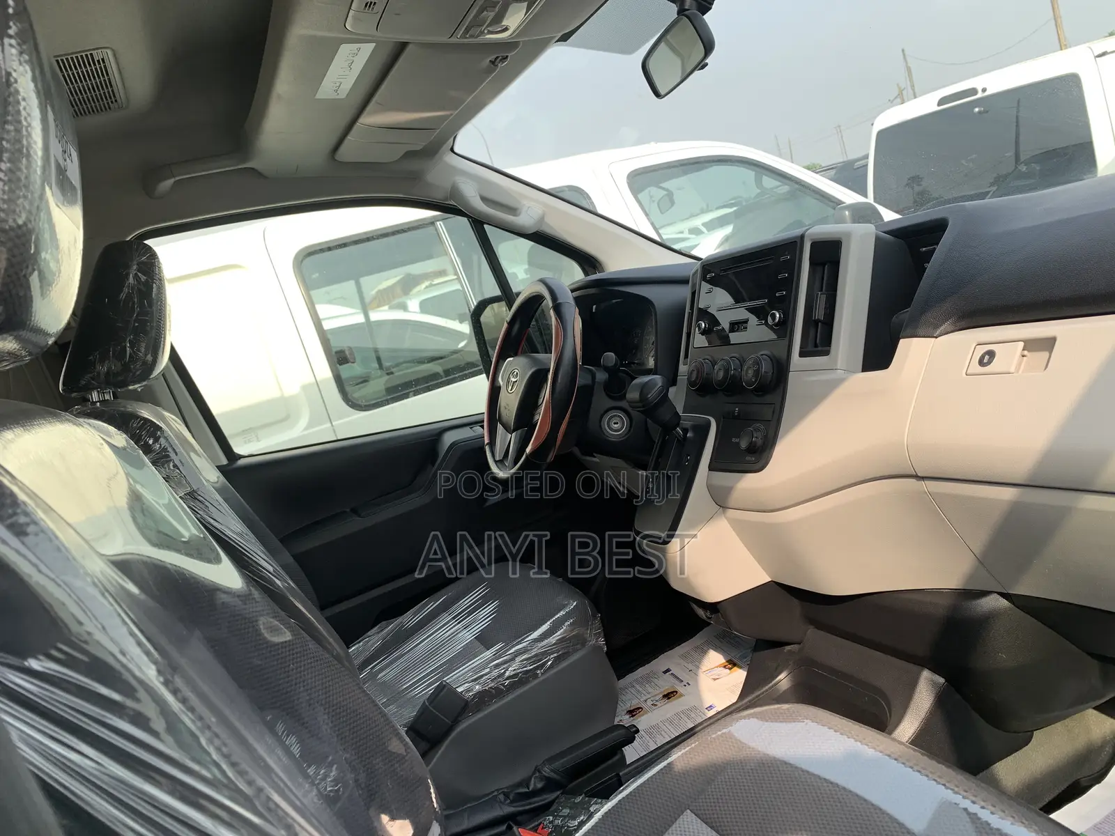 Toyota HiAce 2023 White