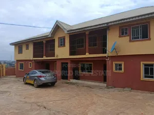 3bdrm Block of Flats in Ologbo Estate for sale