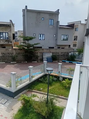 5bdrm House in Lekki Phase 1, Ofd, for rent