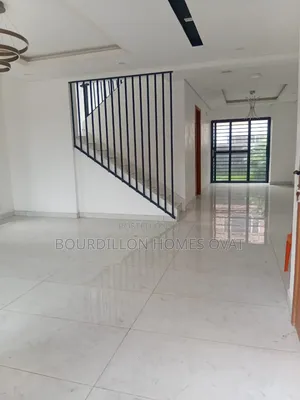 5bdrm House in Lekki Phase 1, Ofd, for rent