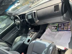 Toyota Tacoma Double Cab 4x4 4.0L V6 6-Speed Manual 2013 Gray