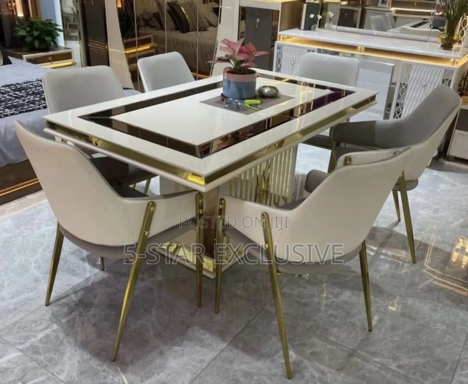 Executive Dining Table (6-Seaters).