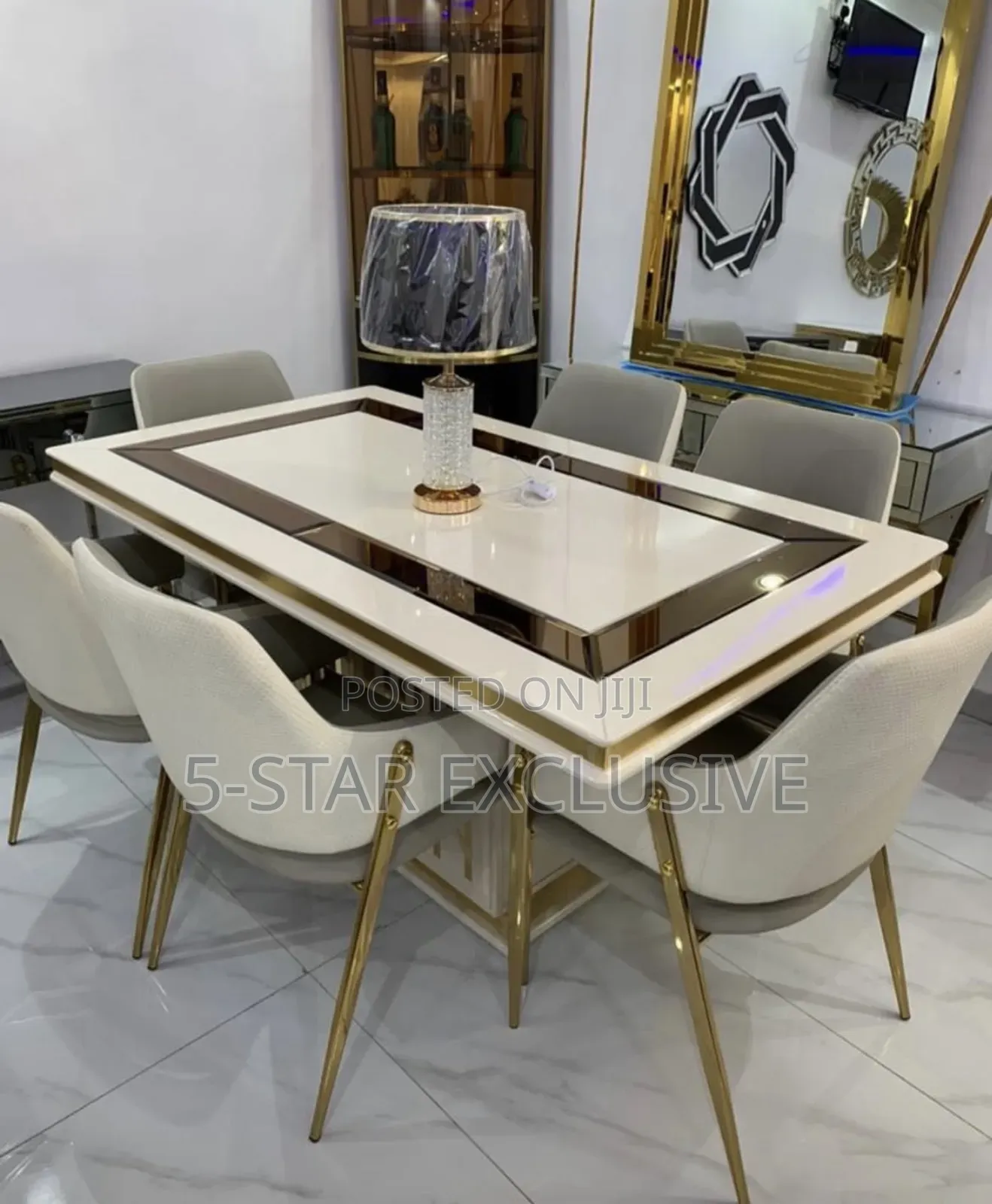 Executive Dining Table (6-Seaters).