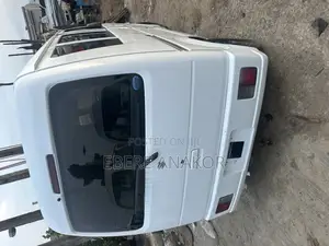 Suzuki Every 2010 White