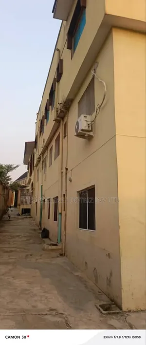 3bdrm Block of Flats in Abule Egba for sale