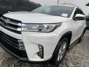 Toyota Highlander Limited 4x4 V6 (3.5L 6cyl 8A) 2017 White