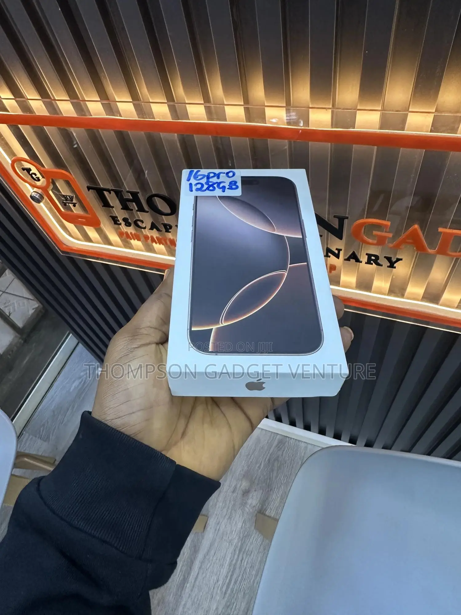 New Apple iPhone 16 Pro 128 GB