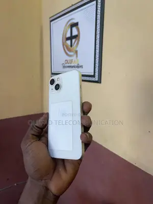 Apple iPhone 13 128 GB White