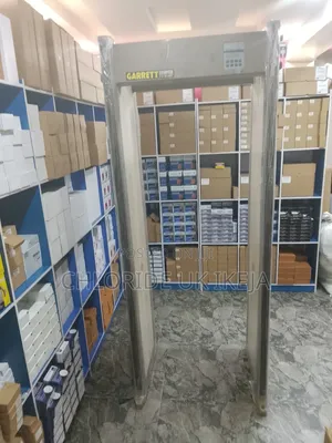 Garrett Walk -through Metal Detector Pd 6500i